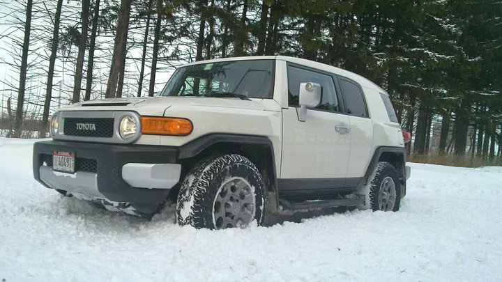 FJ snow3.jpg