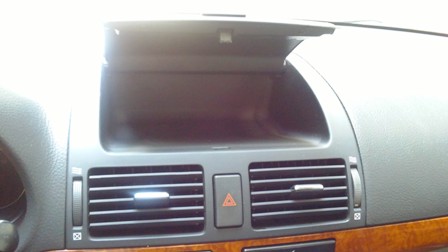 03062011393_small.jpg