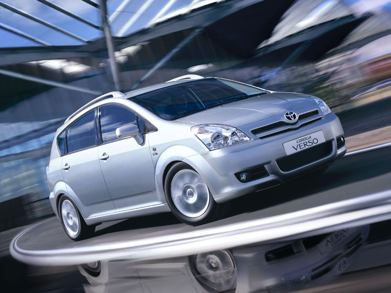 Corolla verso.jpg