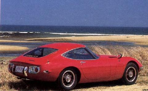 std_1967_toyota_2000_gt-3.jpg