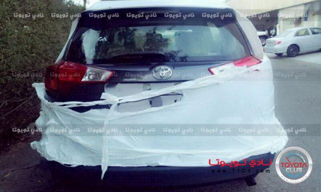 2013-Toyota-RAV4-1.jpeg