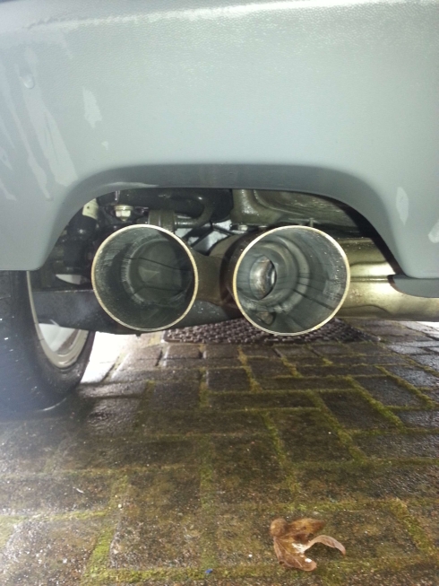 Exhaust.jpg
