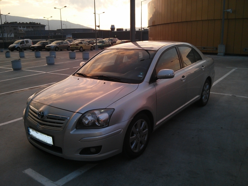 Avensis.jpg