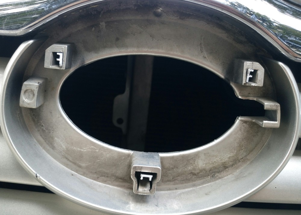oie_2213105sX1iiNir.jpg