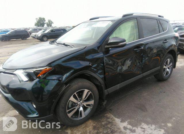 2018-Toyota-RAV4-JTMRFREV1JJ202078-6.jpg