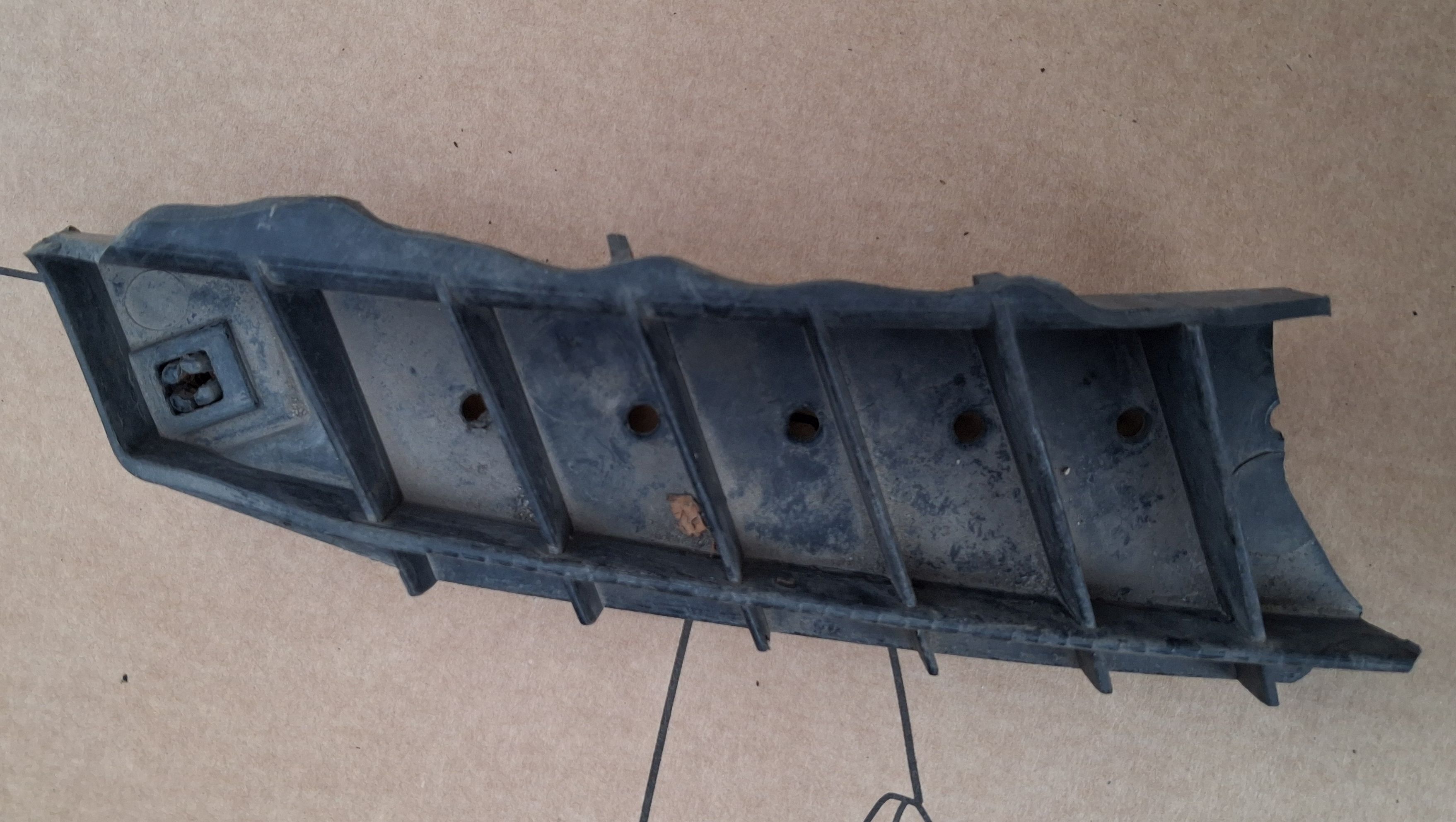 broken plastic 1.jpg