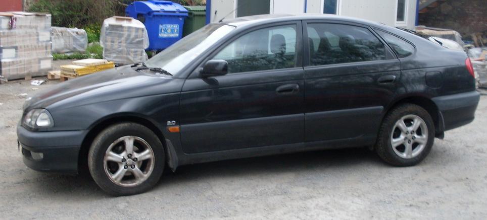 avensis.JPG