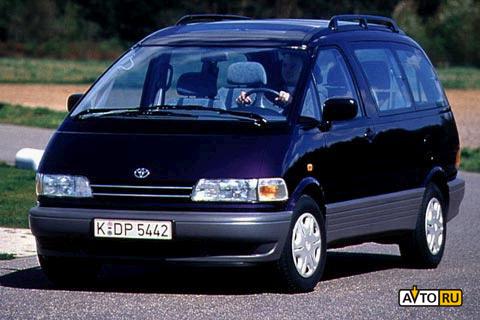 toyota_previa_11492_b.jpg